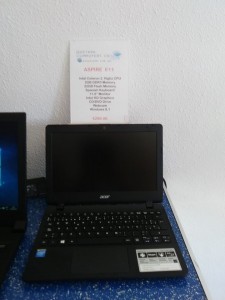 Acer E11 Netbook